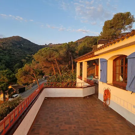 Alella, 5 Bedrooms & Pool וילה אלייה