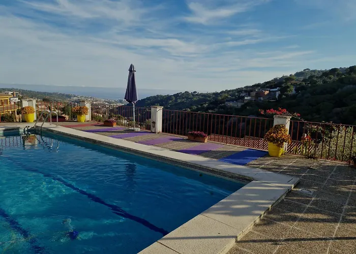 Alella, 5 Bedrooms & Pool Villa *